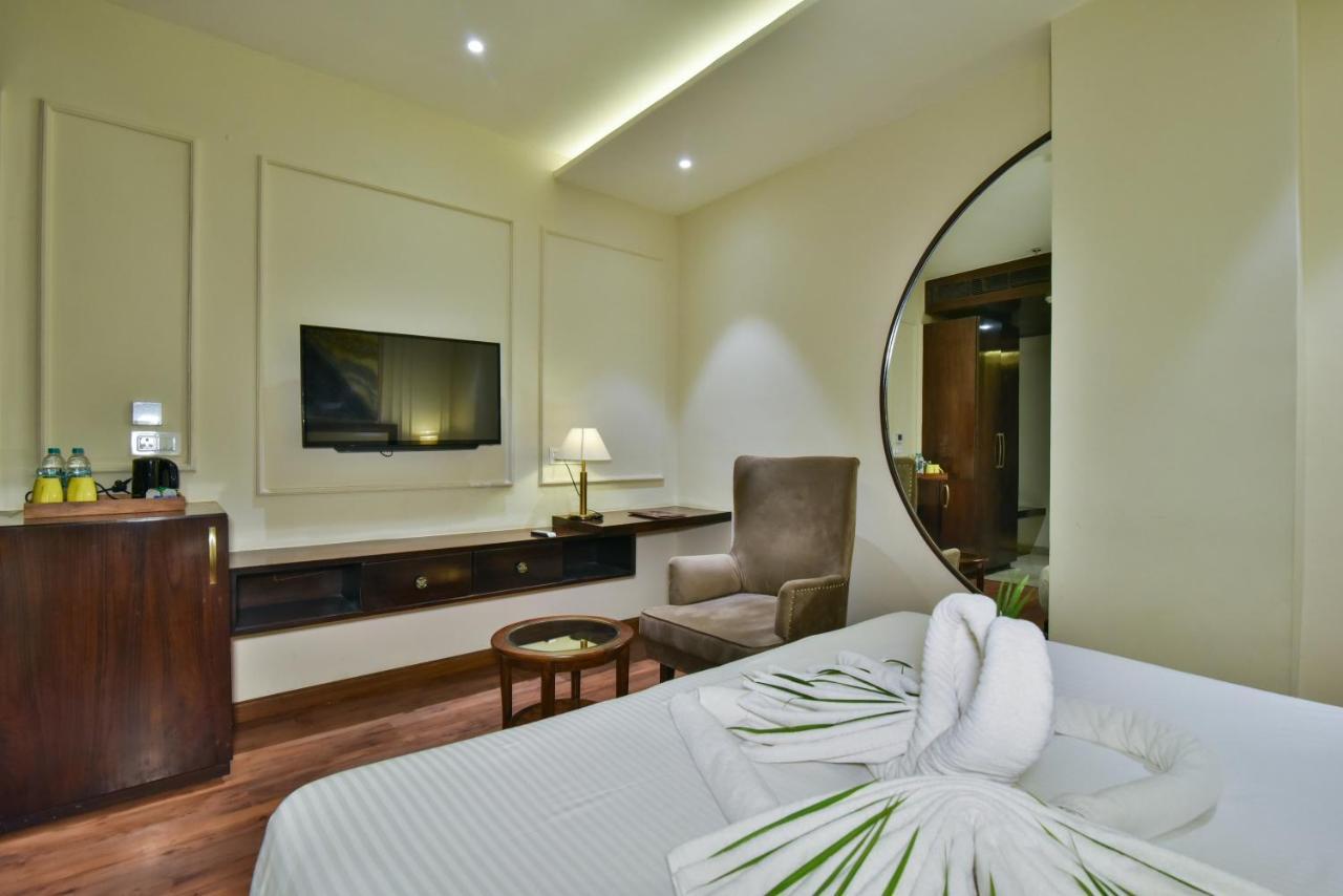 Hotel Br Grand With Nimo Club Amritsar -5 Mint From Golden Temple Bagian luar foto
