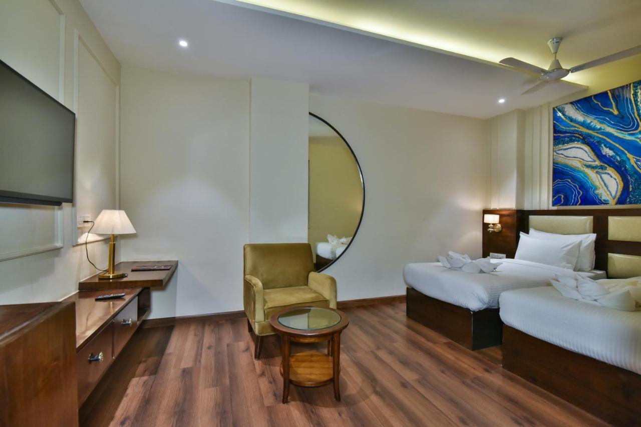 Hotel Br Grand With Nimo Club Amritsar -5 Mint From Golden Temple Bagian luar foto