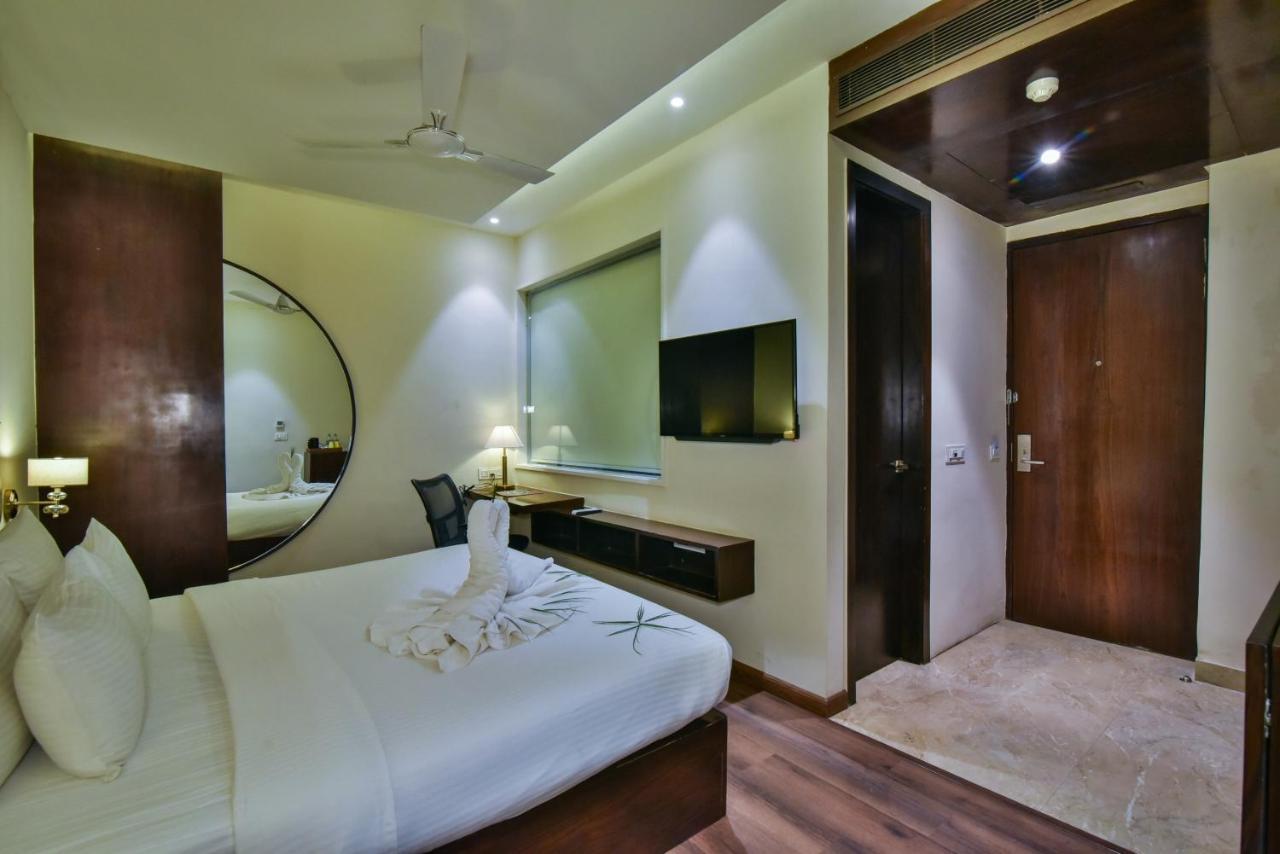 Hotel Br Grand With Nimo Club Amritsar -5 Mint From Golden Temple Bagian luar foto